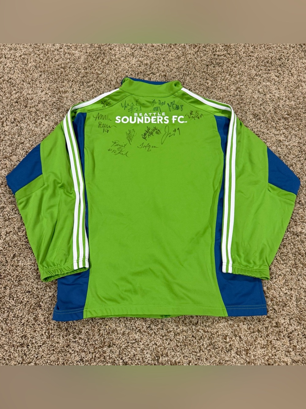Seattle Sounders Player Signed Autographed Zip Up Warm Up Jacket 2010s era